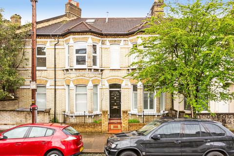1 bedroom flat for sale, Eccles Road, London, SW11