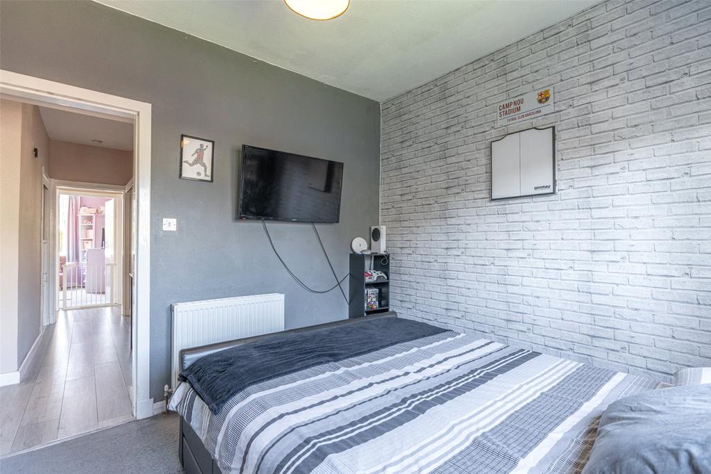 Bedroom 1 Alt