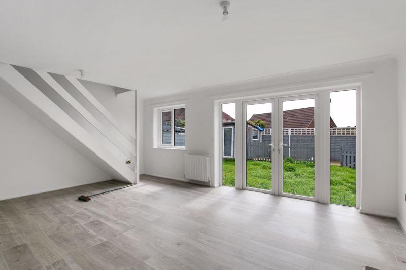 Arbuthnot Lane, Bexley, Kent 4 bed bungalow £2,000 pcm (£462 pw)