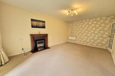 2 bedroom flat to rent, Woodlea Court, Leeds, West Yorkshire, UK, LS17