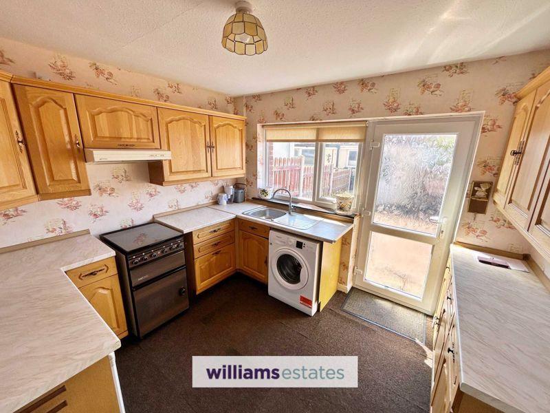 Bryn Court, Prestatyn 3 bed terraced house £120,000