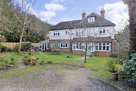 4 bedroom semi-detached house for sale, Knowle Lane, Cranleigh