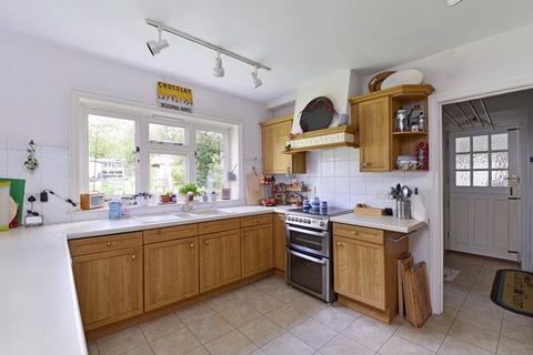 undefined, Knowle Lane, Cranleigh