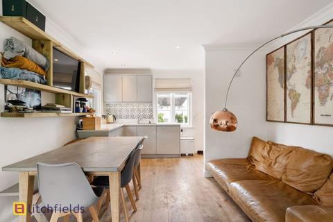 3 bedroom cottage for sale, Wordsworth Walk, Hampstead Garden Suburb, NW11