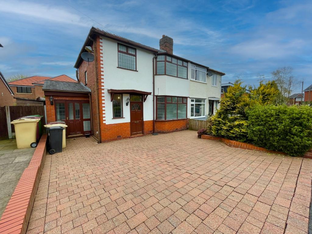 Tempest Road, Lostock, Bolton, Lancashire, BL6 4HS 3 bed semidetached