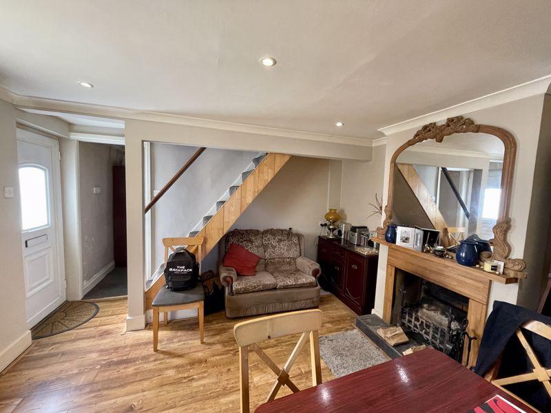 Clarendon Street, Newport 2 bed end of terrace house £200,000