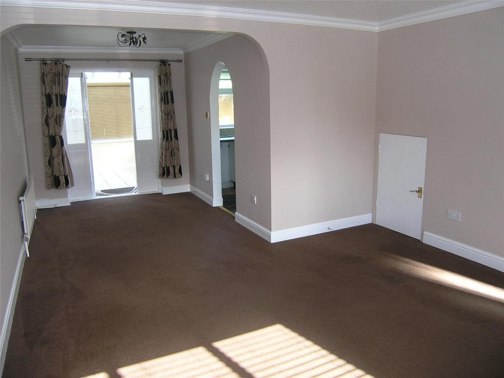 Shellthorn Grove, Bridgwater... 3 bed semidetached house £1,050 pcm