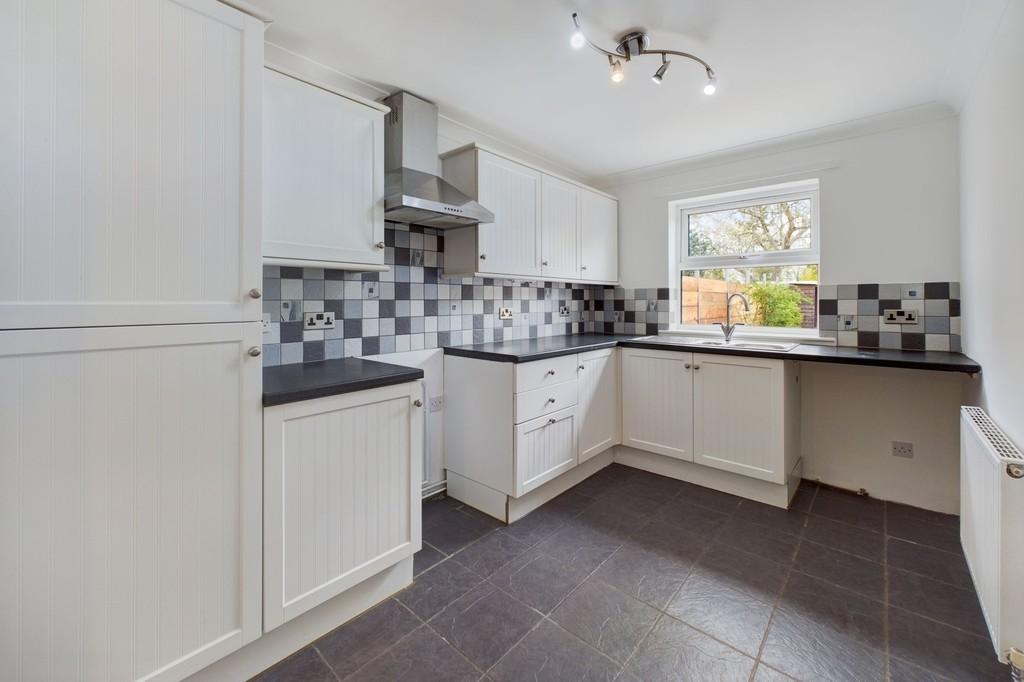 Vicarage Road, Thetford 3 bed semidetached house £230,000