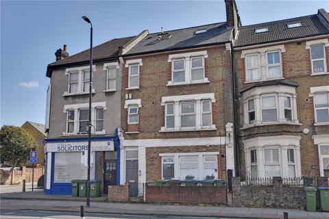 Flat C, 72 Woolwich Road, London, SE10 0JU