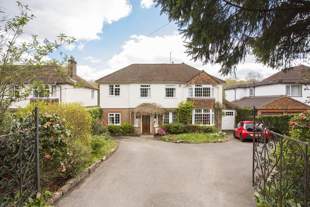 Eridge Road, Crowborough 6 bed detached house for sale £850,000