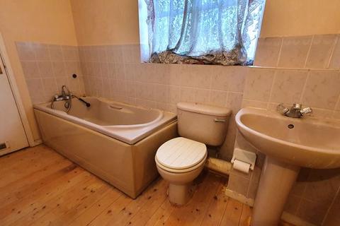 77 India Road, Gloucester, GL1 4DW