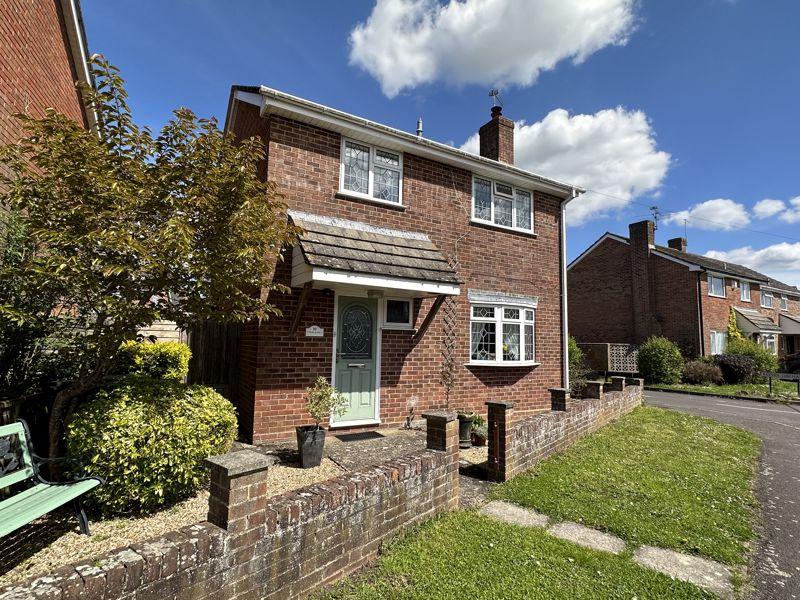 Balls Lane, Sturminster Marshall, BH21 3 bed detached house for sale