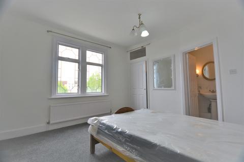 undefined, Richmond Road, Kingston Upon Thames