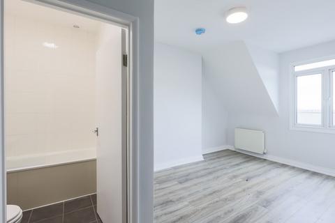 Studio to rent - Mount View Road, Crouch End, London, N4