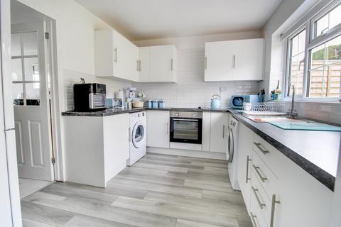 165 Avonmead, Swindon, SN25 3PS