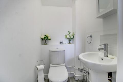 165 Avonmead, Swindon, SN25 3PS