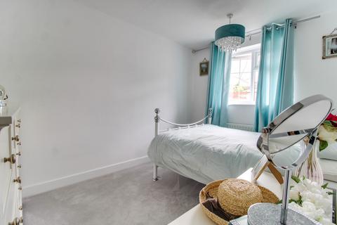 165 Avonmead, Swindon, SN25 3PS