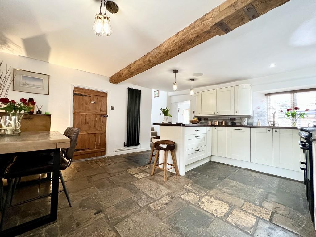 St. Peters Road, Brackley 3 bed cottage - £425,000