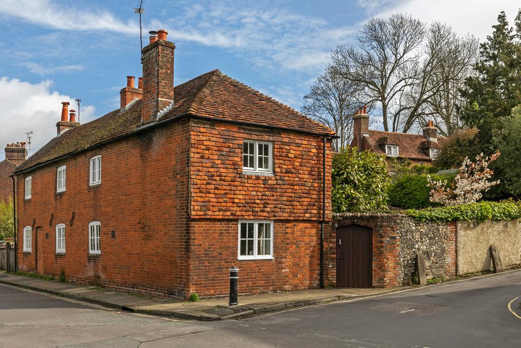 Water Lane, Winchester, SO23 2 bed semidetached house for sale £700,000