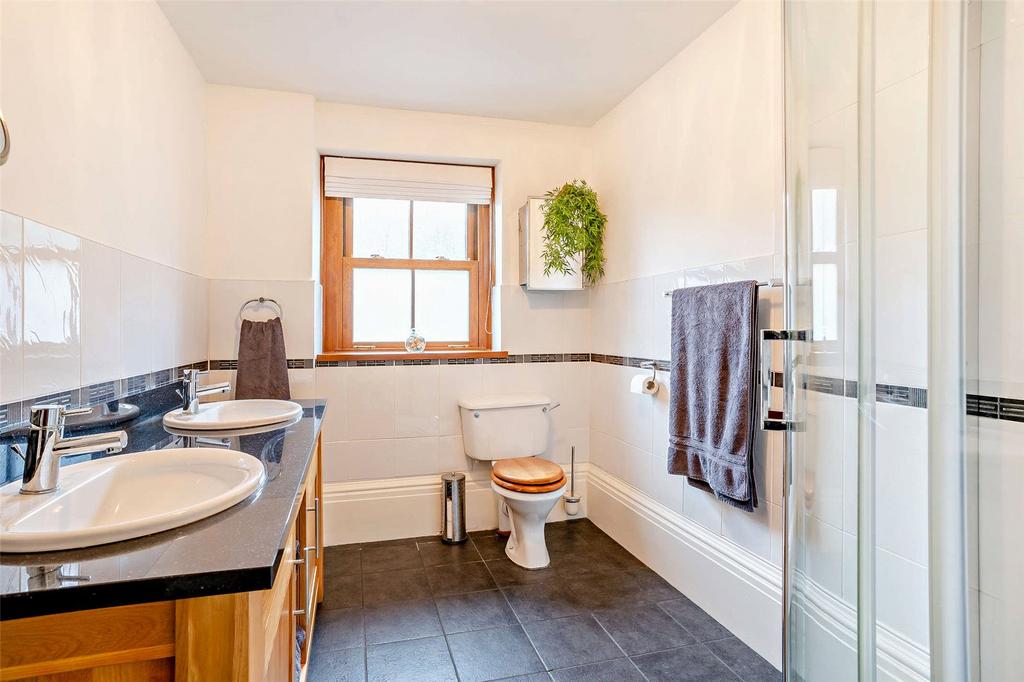 En Suite Shower Room
