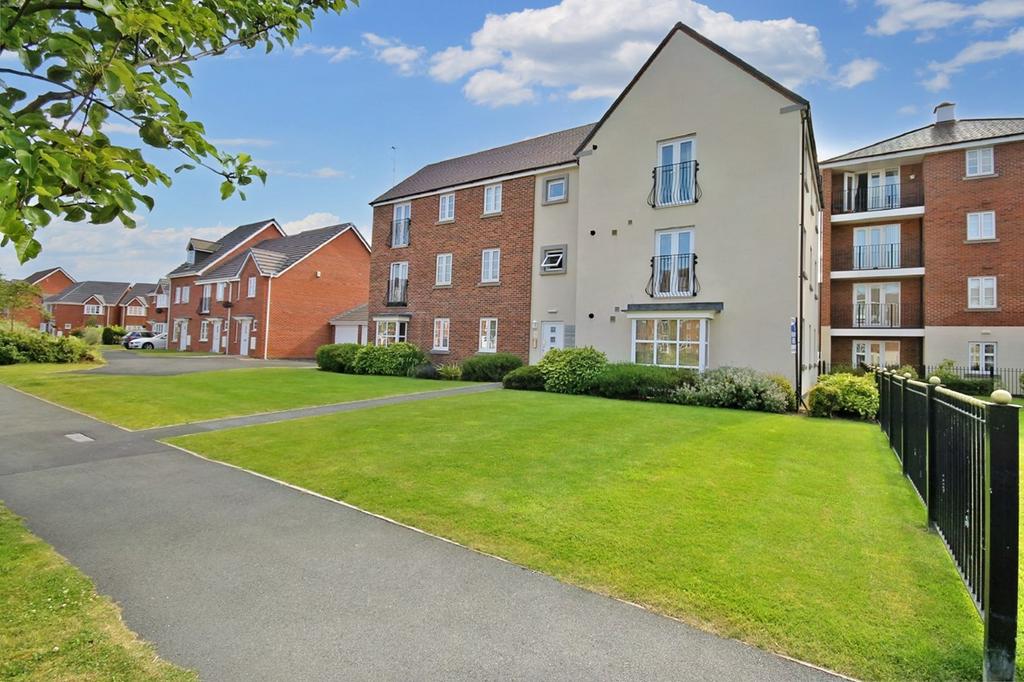 Phoenix Place, Great Sankey, Warrington, WA5 2 bed apartment £775 pcm