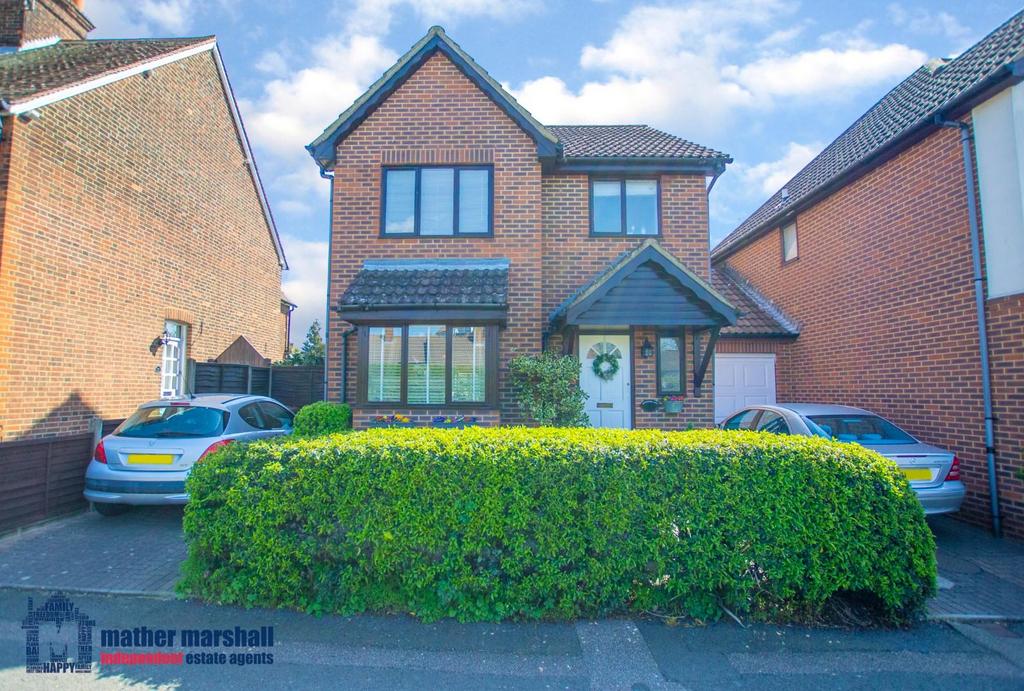 Letchmore Road, Stevenage 3 bed detached house for sale £575,000