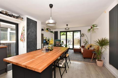 52 Bradstow Way, Broadstairs, CT10 1AJ