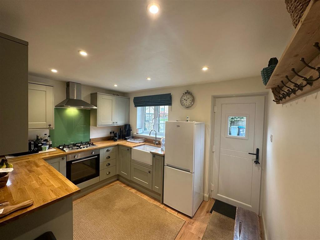 Kitchen photo.jpg
