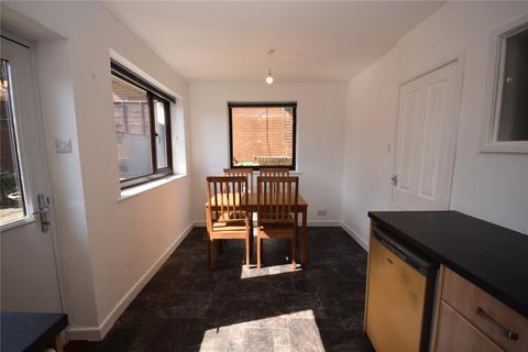 98 Brandy Carr Road, Kirkhamgate, Wakefield, WF2 0RJ