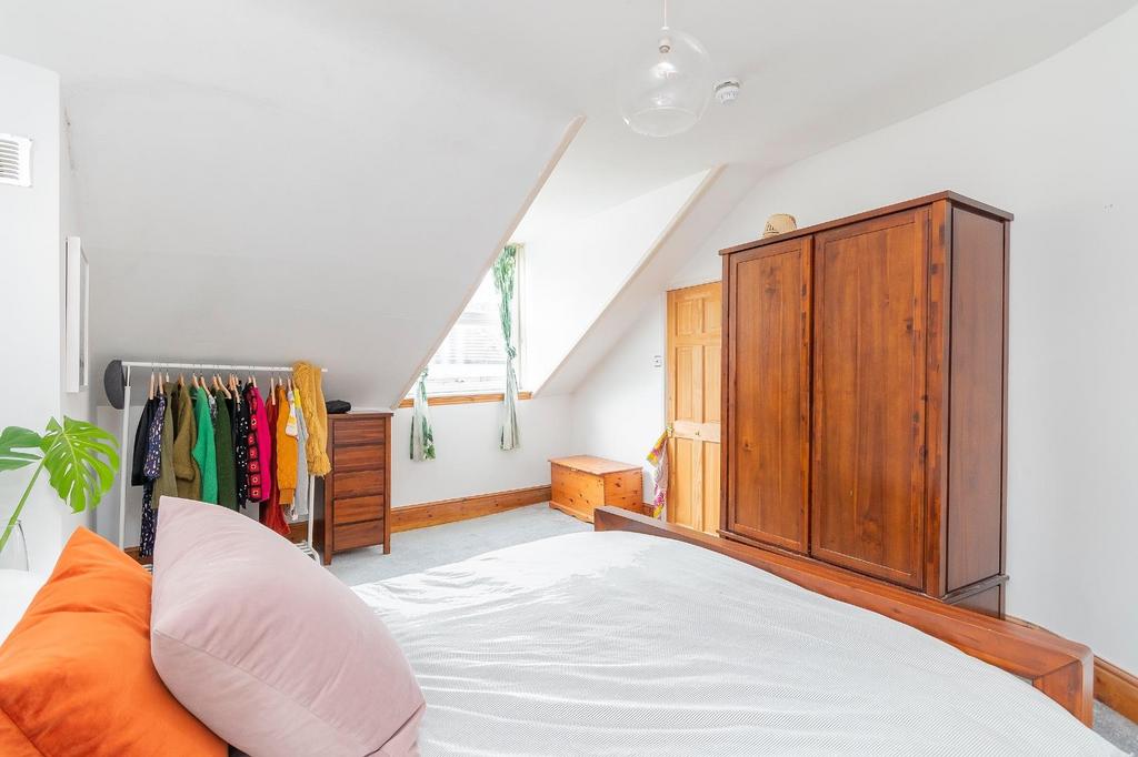 DAORNOTLE23 - Bedroom E.jpg