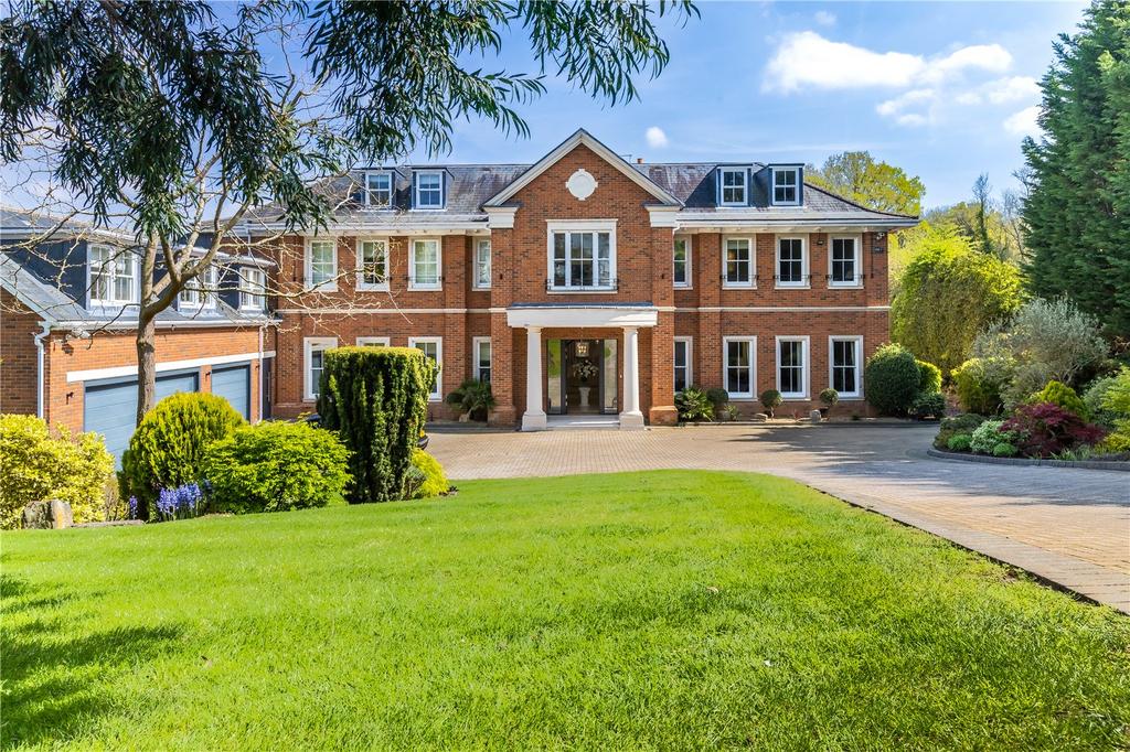 Birds Hill Drive, Oxshott, Surrey, KT22 6 bed detached house - £6,250,000