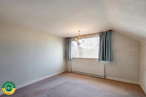 2 Manor Close, Norton, Doncaster, DN6 9DJ