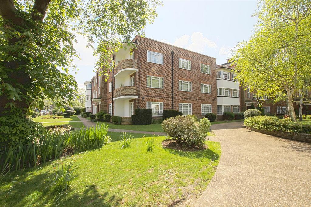 Eaton Rise, Ealing 2 bed flat £1,900 pcm (£438 pw)