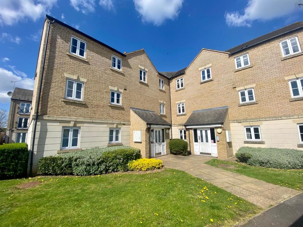 Dainty Grove, Grange Park, Northampton NN4 2 bed apartment for sale £