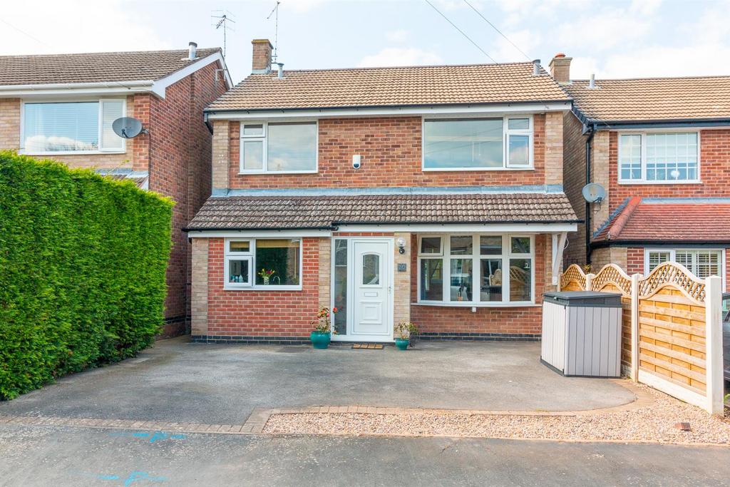 Westway, Cotgrave, Nottingham 4 bed detached house £340,000