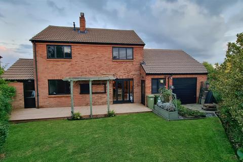 28 Longcross, Pennyland, Milton Keynes, MK15 8AP
