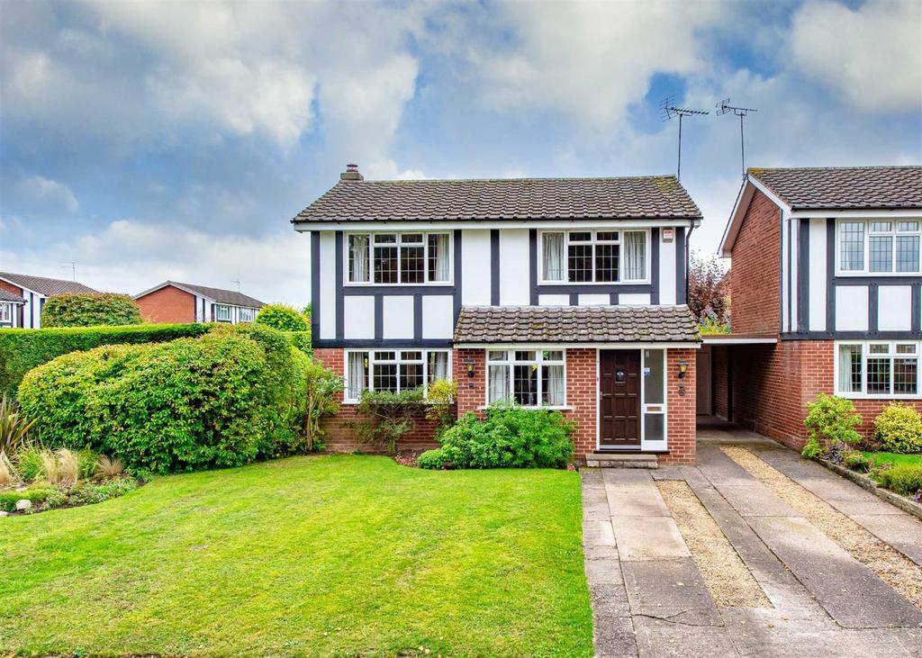 16 Meadow Vale, Codsall, Wolverhampton 4 bed link detached house for
