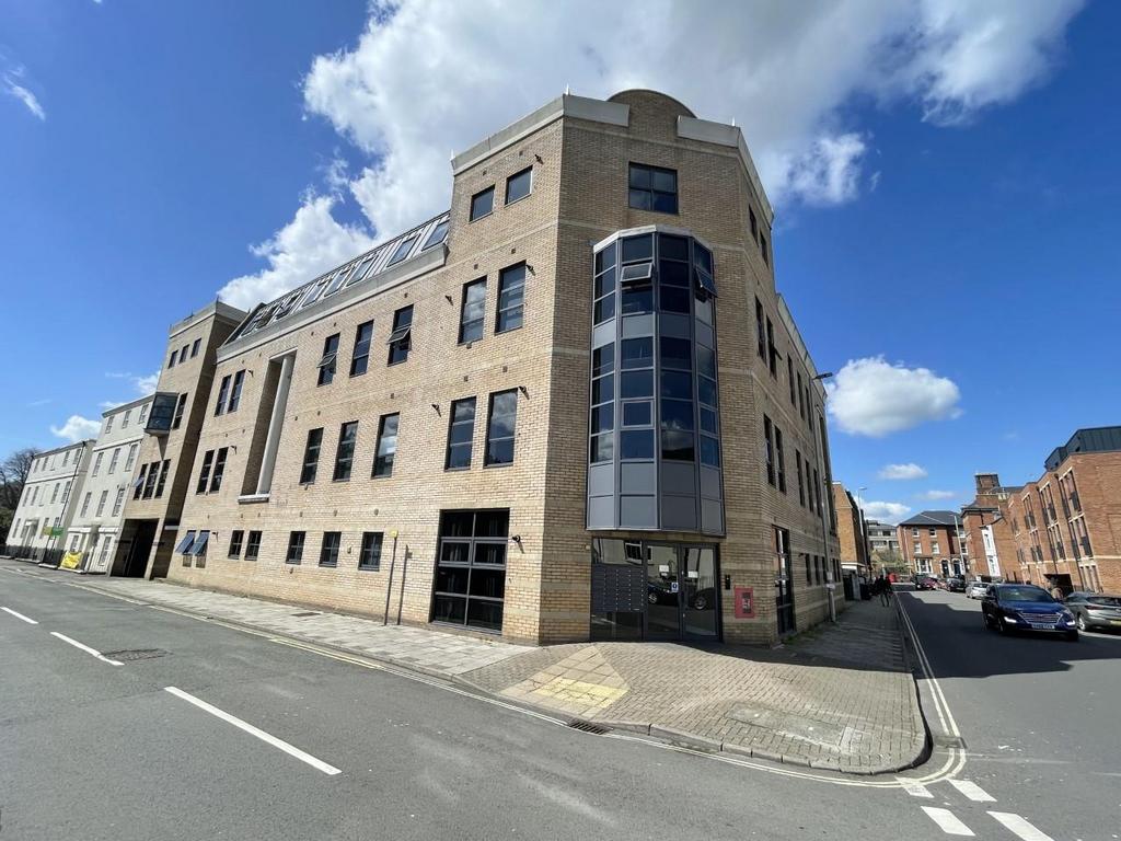 Park Road, Gloucester 1 bed apartment £125,000