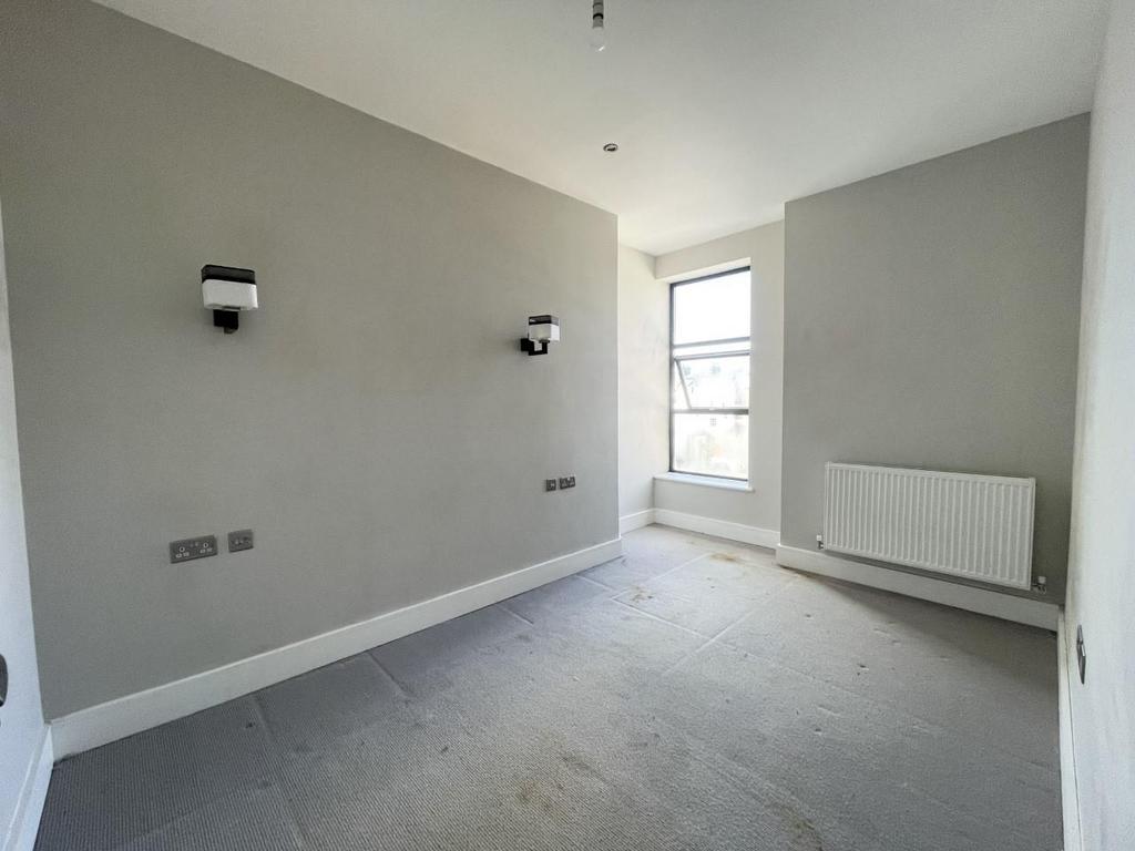 Park Road, Gloucester 1 bed apartment £125,000