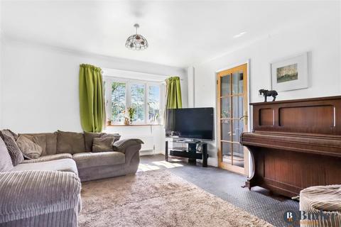 3 bedroom terraced house for sale, Greville Close, North Mymms, Hatfield