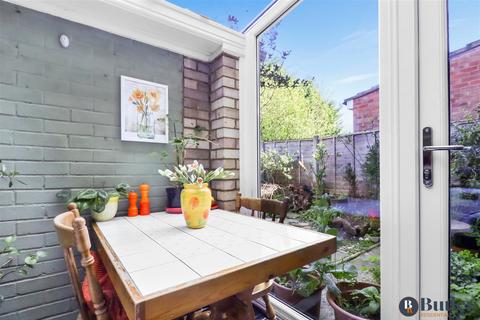 32 Greville Close, Welham Green, Hatfield, AL9 7ED