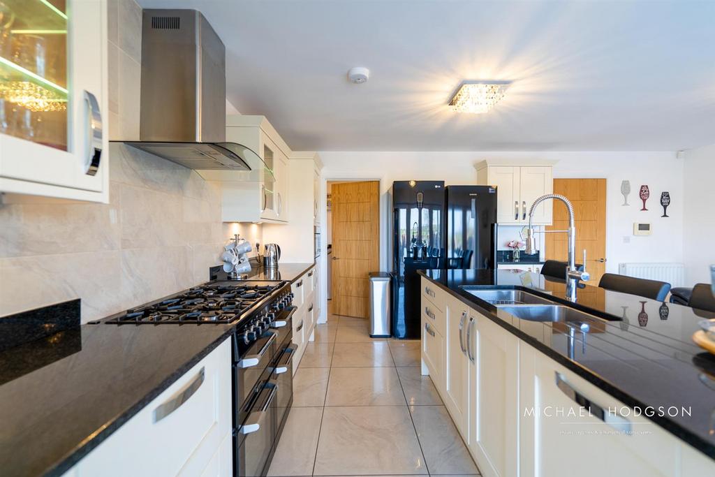Kitchen /  Breakfast / Sitting Room