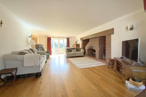 18 Church Lane, Keelby, Grimsby, DN41 8ED