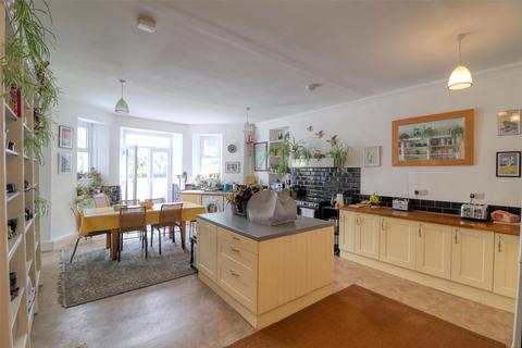 Willowtree House Torrs Park, Ilfracombe, EX34 8AY