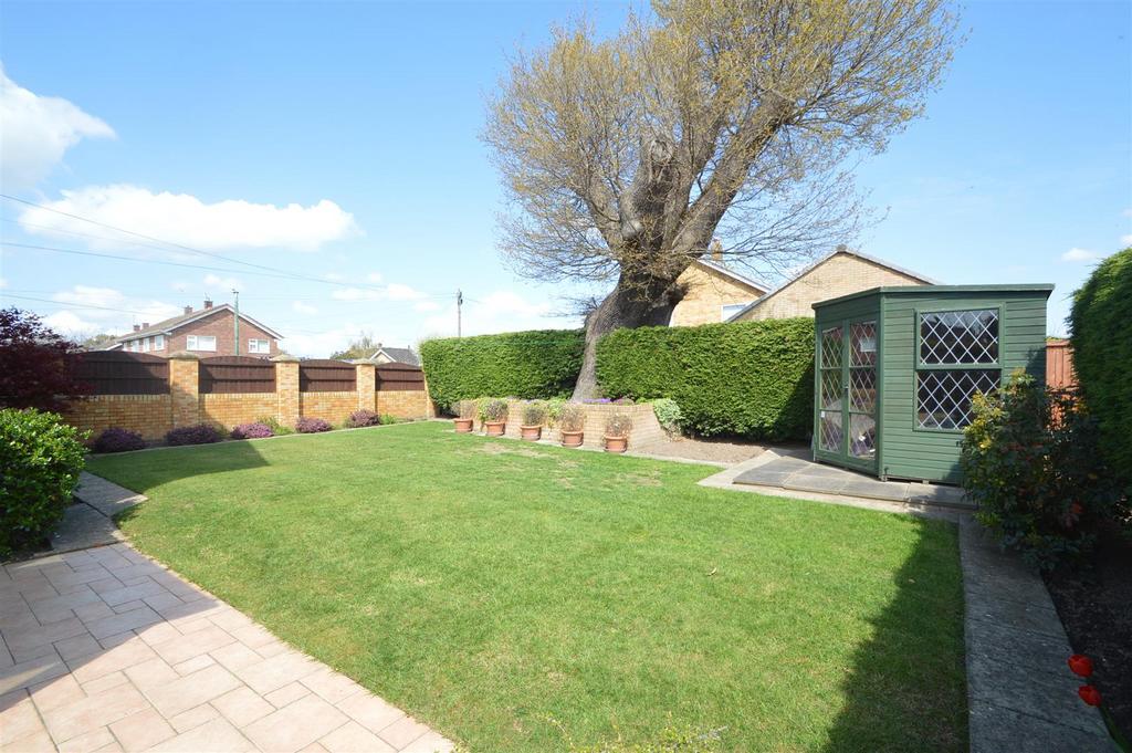 12 Kenley Avenue, Shrewsbury, SY1 3HA 4 bed detached house for sale £