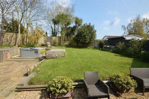 3 bedroom detached house for sale - NETTLESTONE
