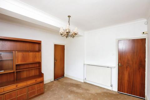 27 Folds Crescent, Sheffield, S8 0EP