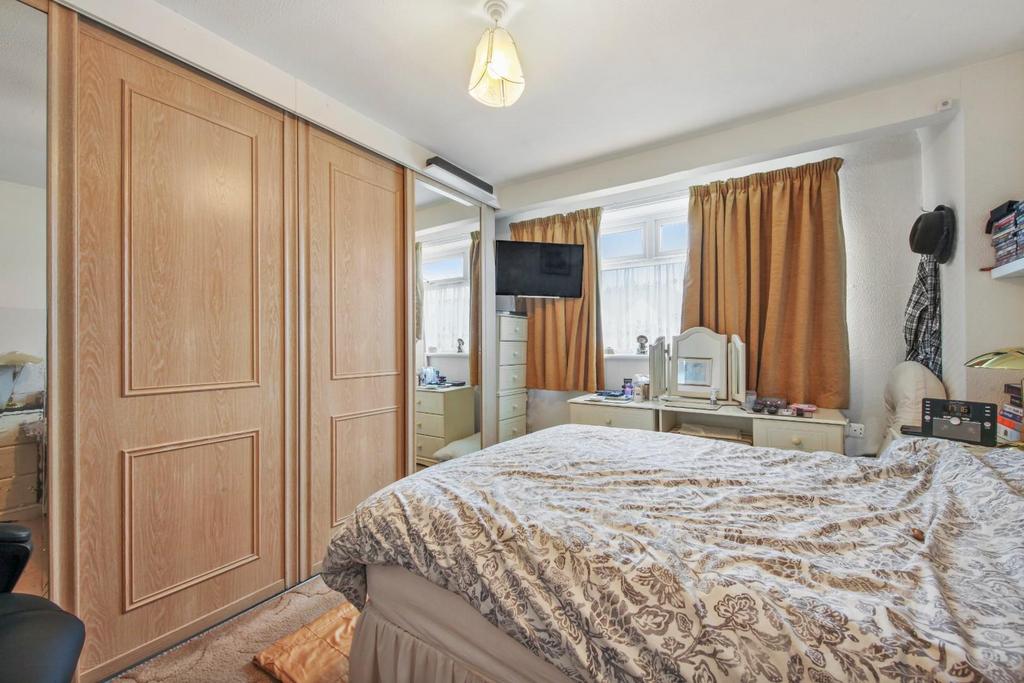 3 Beaufort Close - LIltbi GRGc KYEJ3 Ze Te Y.jpg
