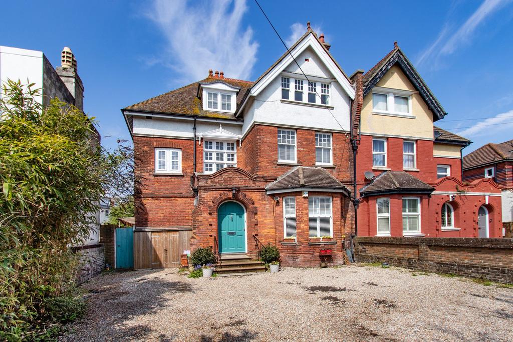 Buckhurst Road, BexhillonSea, TN40 5 bed semidetached house for sale