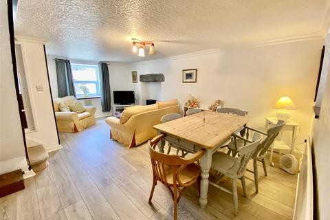 undefined, Caernarfon Road, Pwllheli
